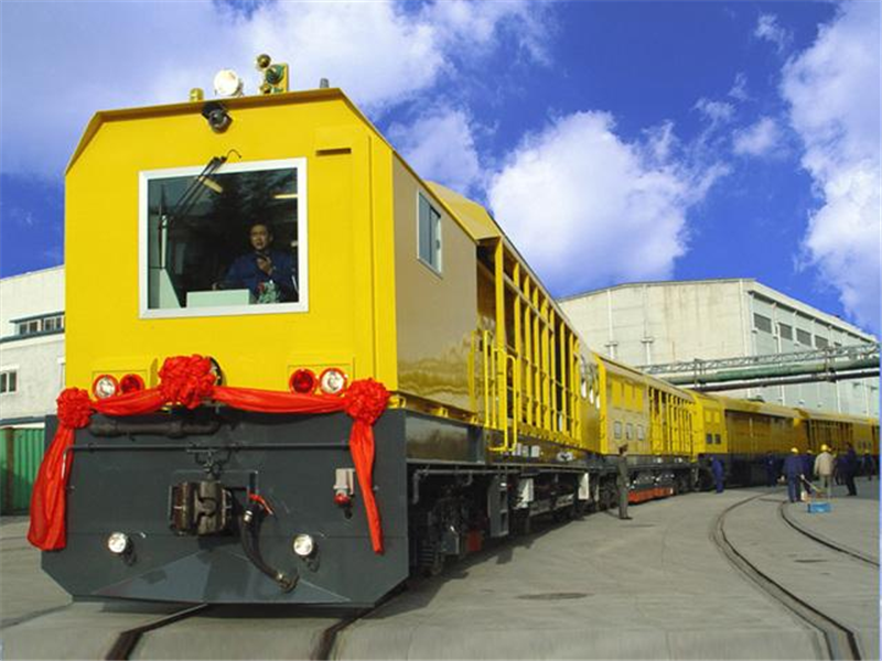與北京二七機(jī)車廠攜手合作(圖2)